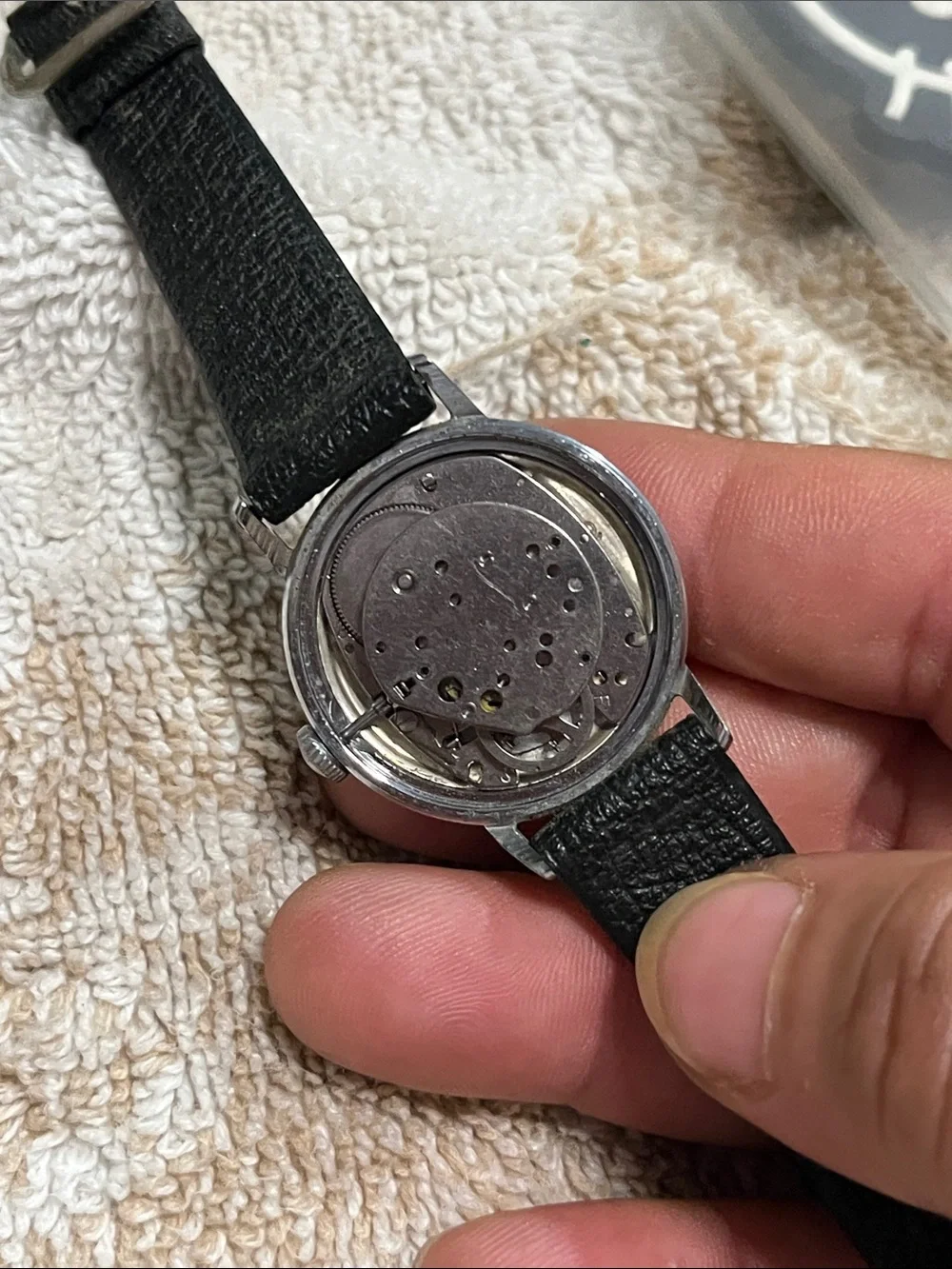 Timex Men’s Cream Dial Watch with Black Strap and Red Second Hand